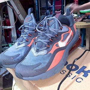 AIR70 react Nike size 7Y